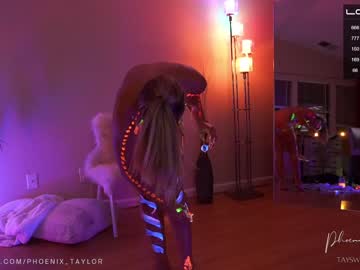 girl
        phoenix_taylor cam image #1125895