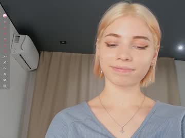 girl
        falinegelling cam image #3858718