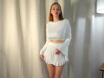 girl
        silvergathright cam image #3650598