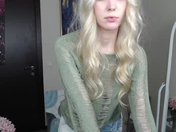 girl
        beatrice_melton cam image #2917343
