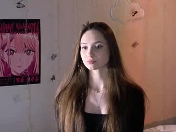 girl
        brittbrucker cam image #3718661