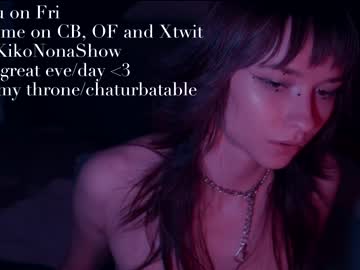 girl
        chaturbatable cam image #2542038