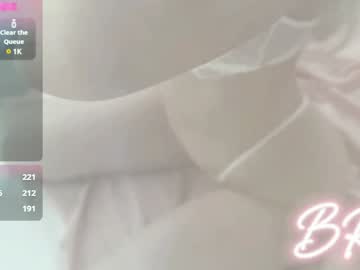 couple
        alice_leey cam image #3444762