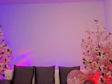 girl
        jessiccaburns cam image #3882293