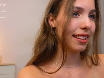 girl
        wanda_robinson cam image #3369806