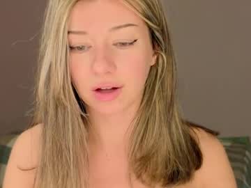 girl
        lenamuti cam image #3683838