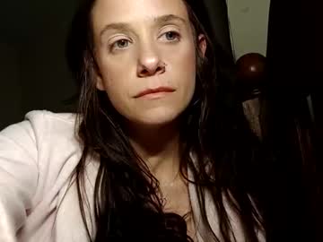 girl
        missdizzydes cam image #2940222
