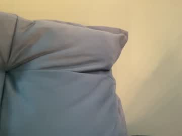 girl
        yourbonie cam image #822185