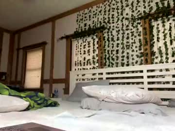 girl
        kekeoutlaw cam image #2648553