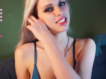 girl
        audreycarvin cam image #4208376