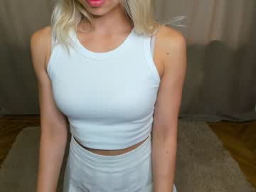 girl
        springgmelodyy cam image #1351864
