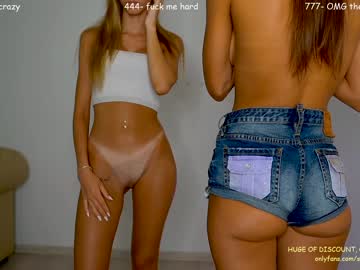 girl
        sophydiva cam image #1499265
