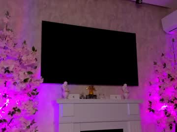 girl
        jessiccaburns cam image #4471008