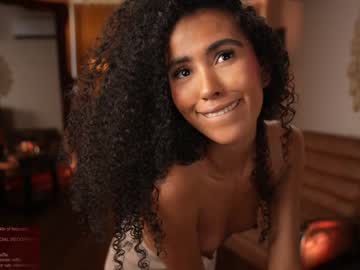 girl
        amnie_ cam image #4052747