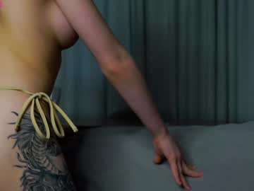 girl
        taitehambelton cam image #3204303