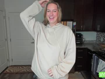 girl
        rach_thetall1 cam image #2231384