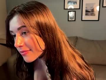 girl
        sky_breeze19 cam image #3509032