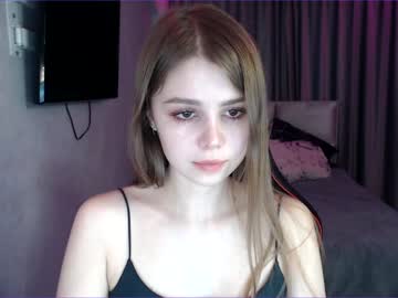 girl
        tripleprinces cam image #811571