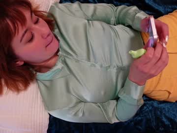 girl
        olive_nextdoor cam image #551579