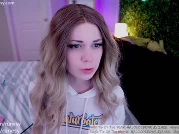 girl
        runesy cam image #2245522