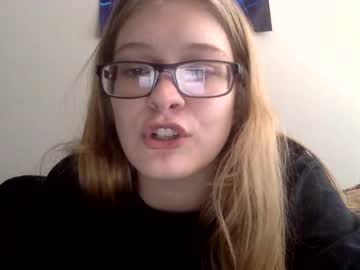 girl
        blondiebae1 cam image #4105580