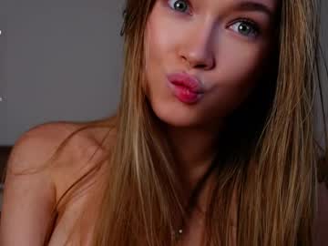 girl
        lipswithsweetonthem cam image #4376841