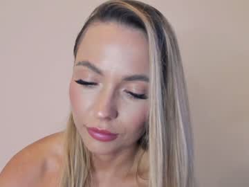 girl
        new_dee cam image #3636831
