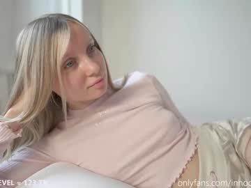 girl
        pureangeldolores cam image #1902634