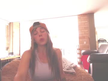 girl
        kendalltyler cam image #3109894
