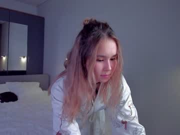 girl
        yuuki_yuuki_ cam image #2085284
