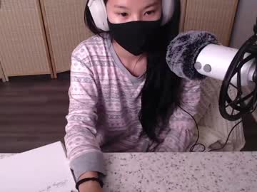girl
        alice_lee18 cam image #2560123
