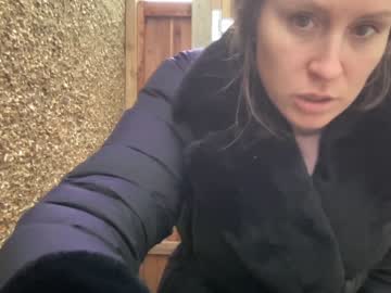 girl
        eatmypie69 cam image #2462172