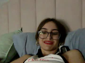 girl
        brattyashie cam image #3230929