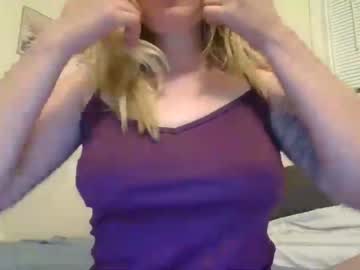 girl Webcam Girls Sex Thressome And Foursome with throatgod98