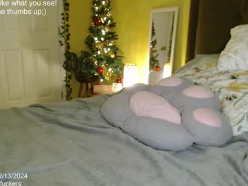 girl
        skybella_ cam image #3788633