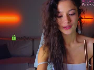 girl
        crazzy_cherry cam image #4488509