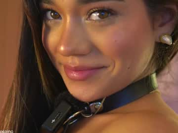 girl
        ashley_ospino cam image #4309353