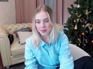 girl
        avrora_bell cam image #368486