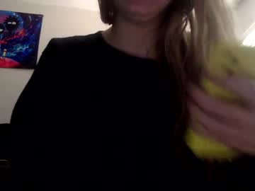 girl
        blondiebae1 cam image #4105375