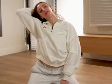 girl
        villanelle_l cam image #4344222