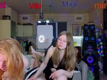 girl
        misss_viki cam image #961425