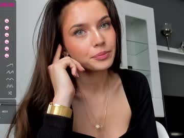 girl
        isia_slay cam image #183636