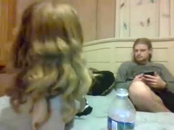 couple
        adrienna420 cam image #1915430