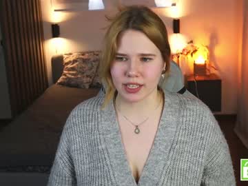 girl
        girl_u_never_met cam image #783572