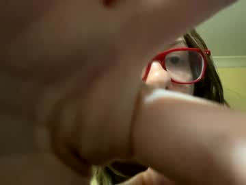 girl
        shyhotnerd cam image #1055567