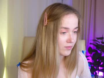 girl
        a_m_e_l_i_a cam image #3373174