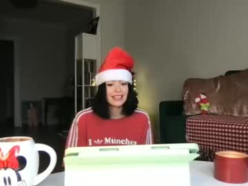 girl
        littlesugarpea cam image #2095005