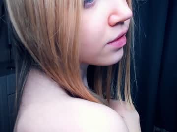 girl
        hug_honestly cam image #1964256