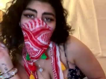 girl
        cleopatra6699 cam image #4021535