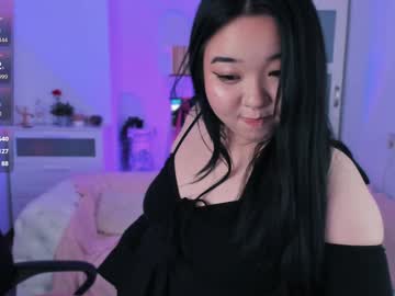 girl
        mei_honey cam image #3649482